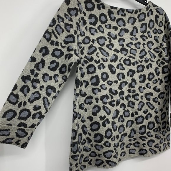 Tahari Sweater Gray Black Leopard Print 3/4 Sleeve Knit Stretch - Picture 7 of 9